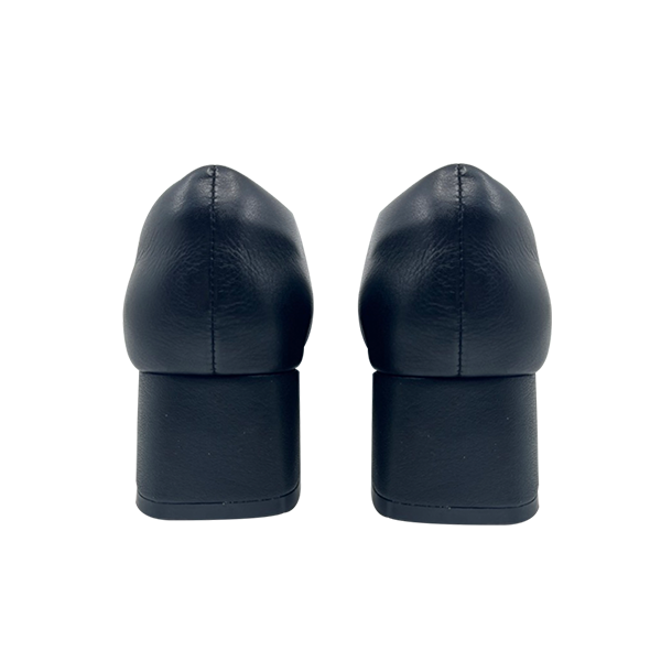 真皮撞色百搭低跟鞋