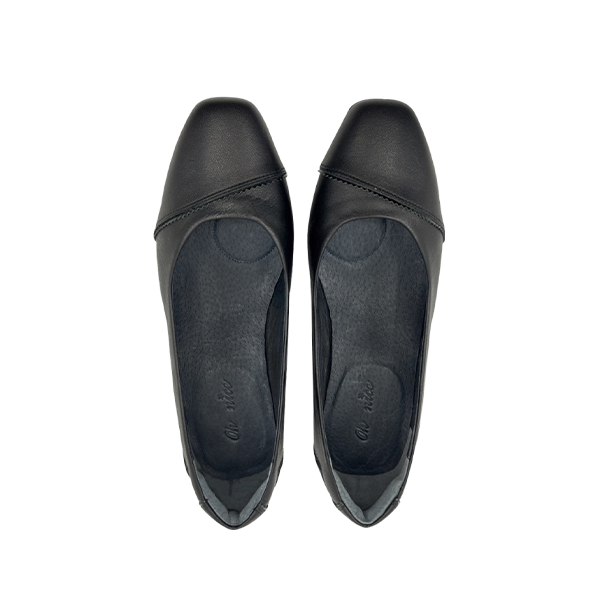 真皮撞色斜線百搭低跟鞋