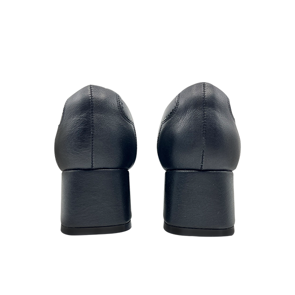 真皮撞色斜線百搭低跟鞋