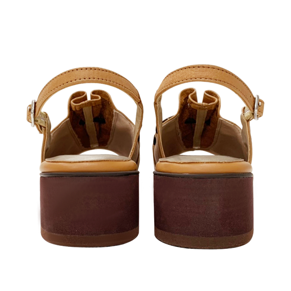 羊皮嬌小復古輕涼鞋