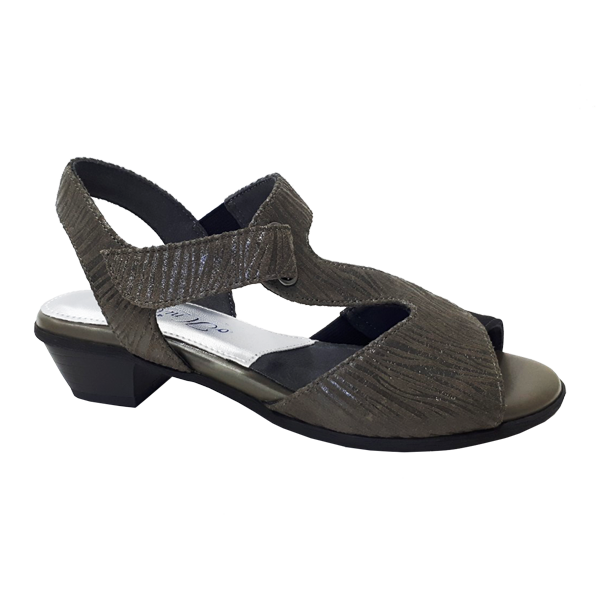 香榭女郎線條涼鞋